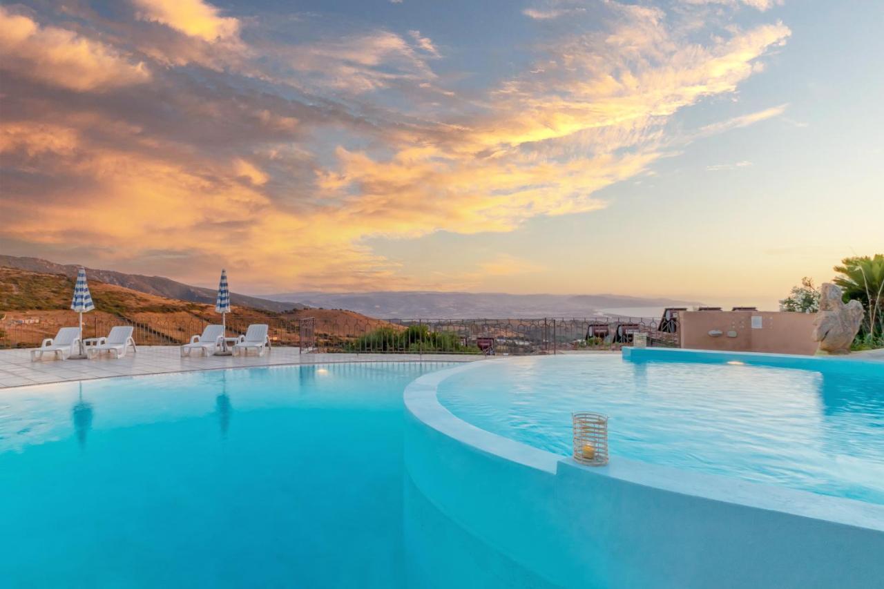 Residence Pala Stiddata With Panoramic Swimming Pool Trinita d'Agultu e Vignola Exterior photo