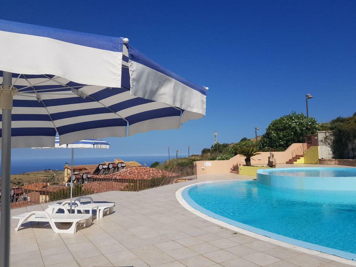 Residence Pala Stiddata With Panoramic Swimming Pool Trinita d'Agultu e Vignola Exterior photo